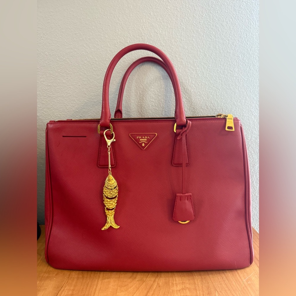SOLD! Prada Galleria Saffiano Leather Double Zip Handbag Large
